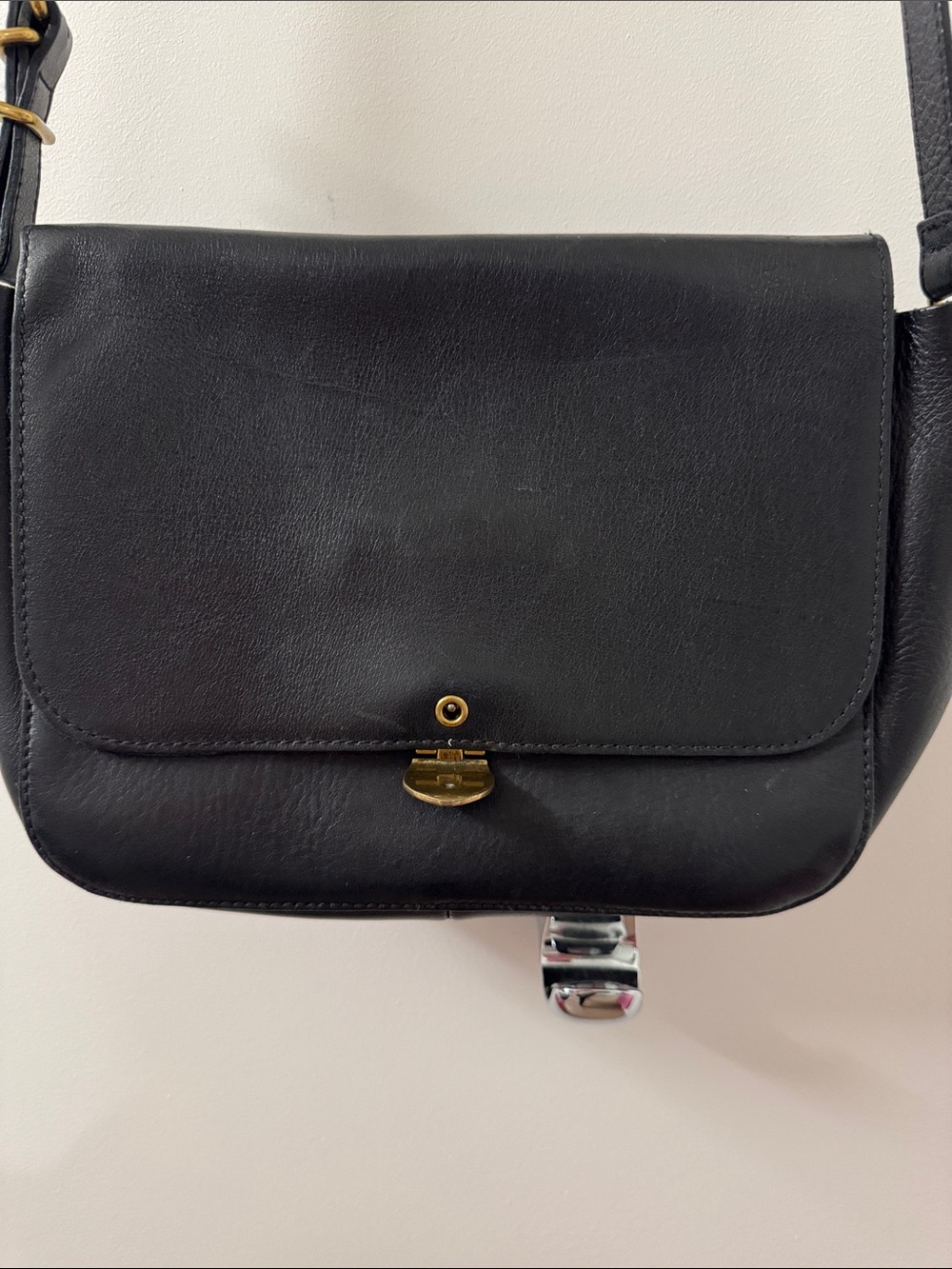 Madewell the Abroad Shoulder Bag - Picture 3 of 5